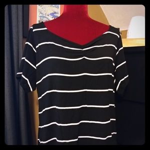 Torrid striped v-neck elbow length sleeve top